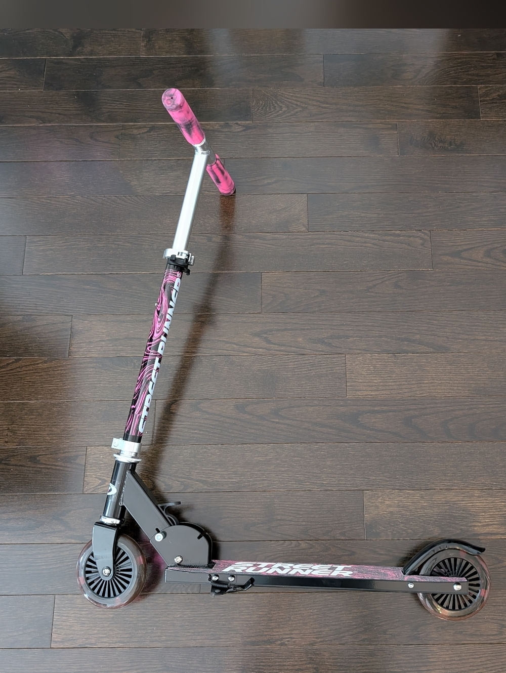 NEW Street Runner Folding kick Scooter, Youth